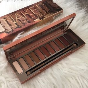 Urban Decay Naked Heat Eyeshadow Palette